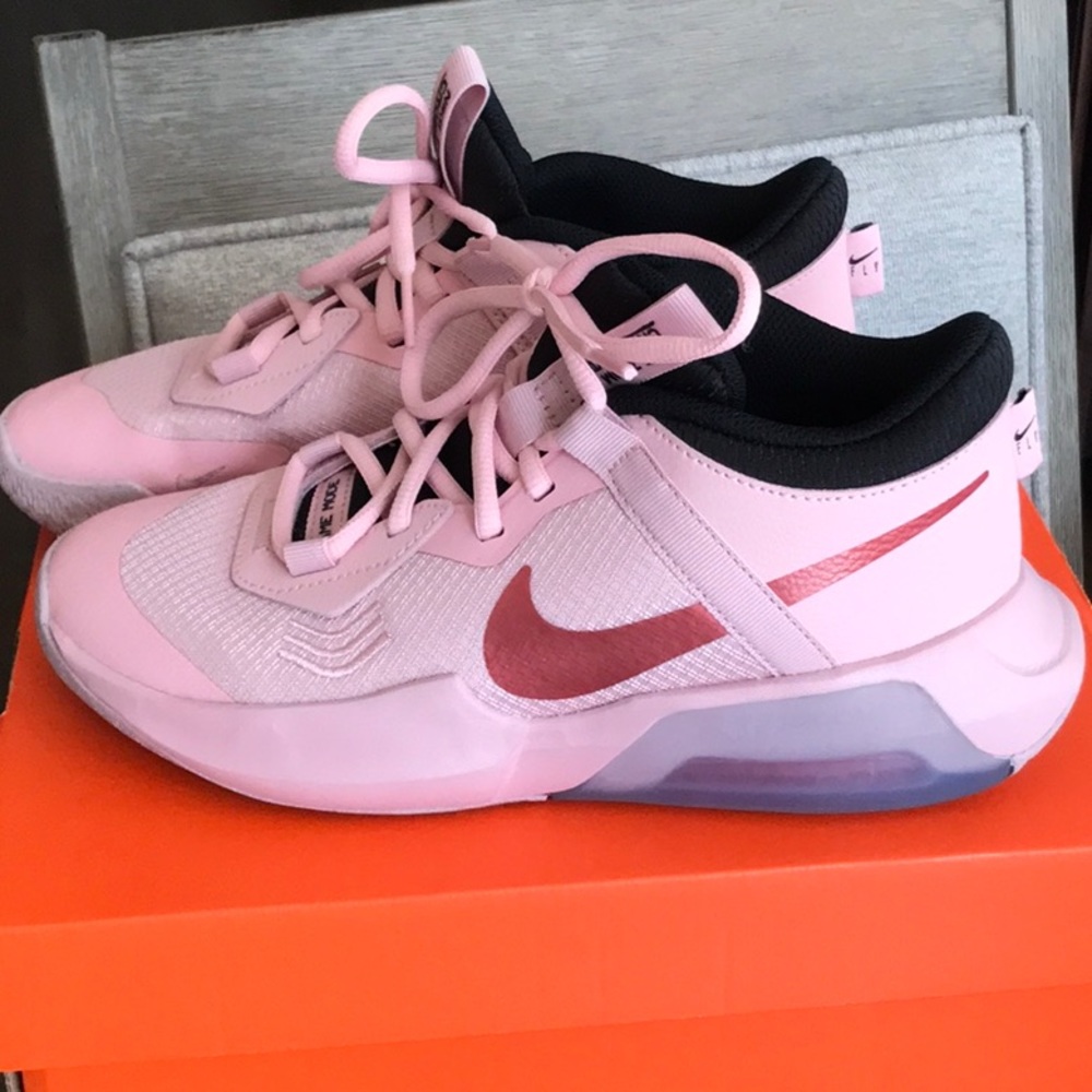 Nike Air Zoom Crossover size 5.5 Y